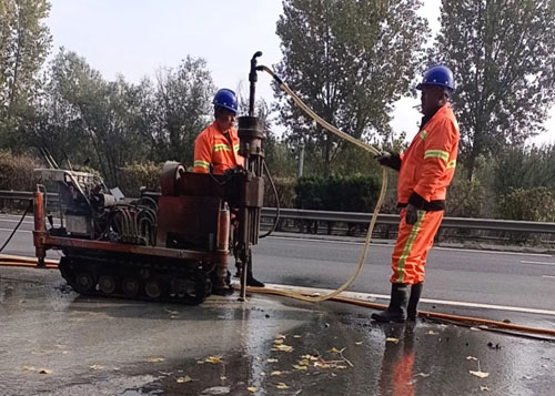 可克达拉高速公路下沉注浆加固